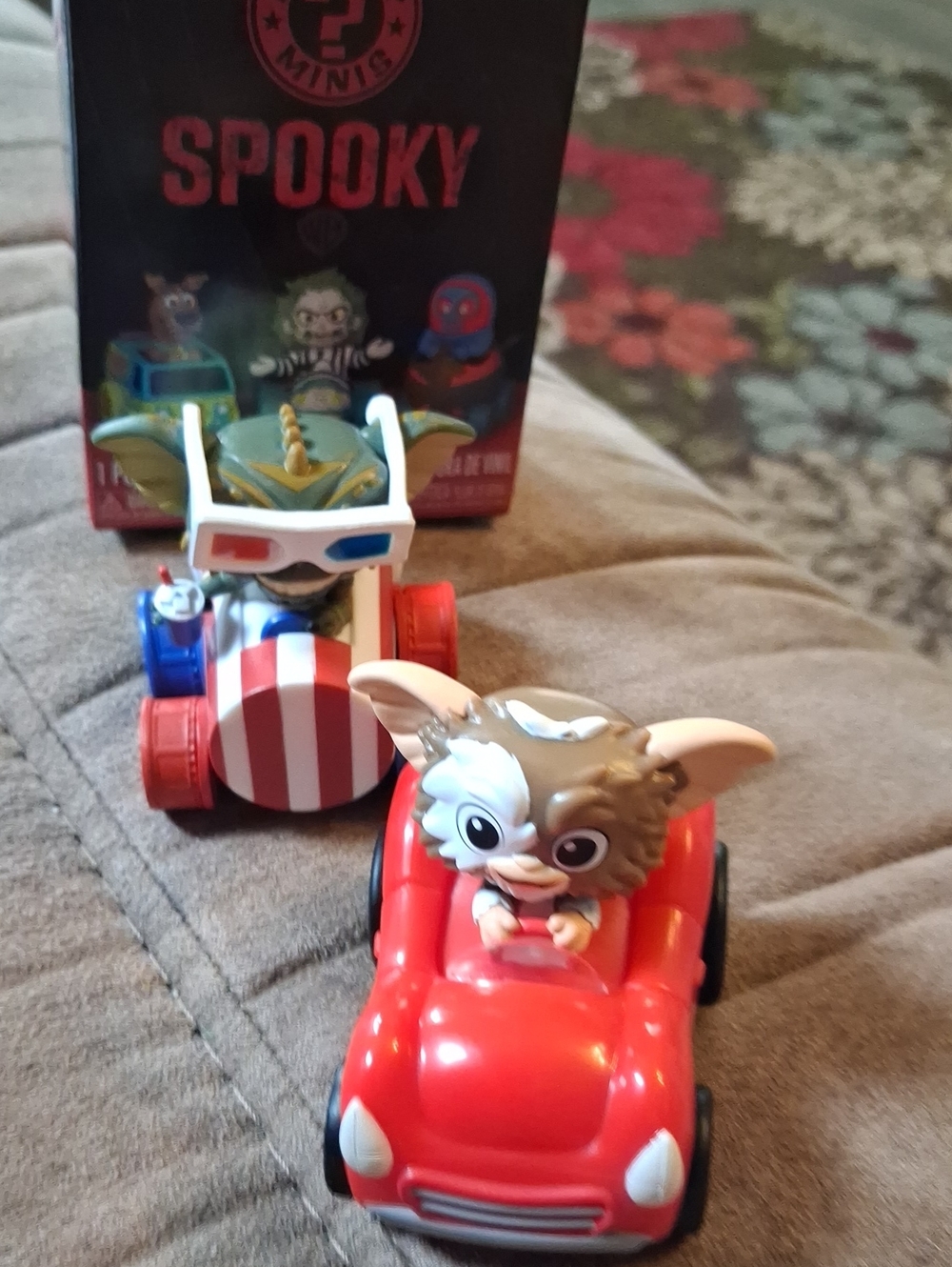 FUNKO 2* GREMLINS Toy Car Set - Red and Multicolor Characters